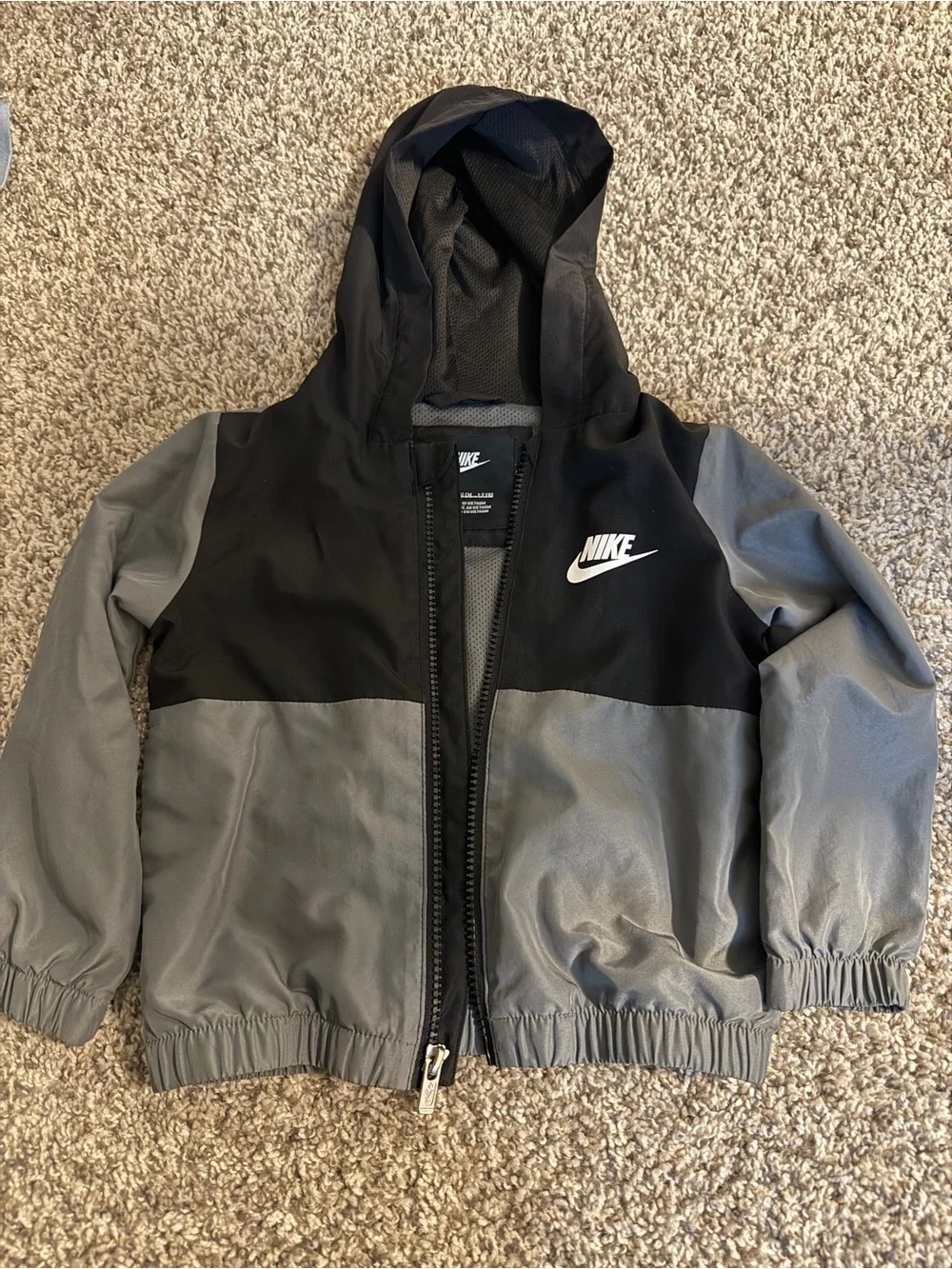 Nike Kids Hooded Colorblock Windbreaker Jacket - Black & Gray